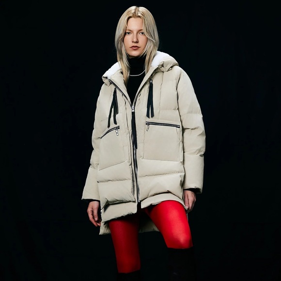 Women's Black 092 Universe® Women's Thickened Down Jacket - Picture 4 of 9